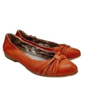 MJUS Pointy Toe Ballet Flats Orange Abstract Bow Detail Sz US 7.5 / Eur 38